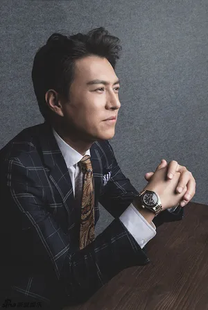 尽展精英男神风采的杂志写真