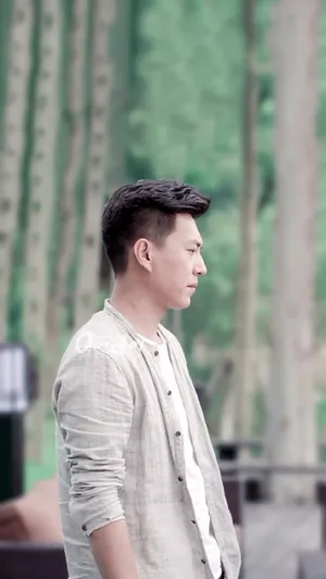 靳东《欢乐颂》谭宗明帅气图片_3