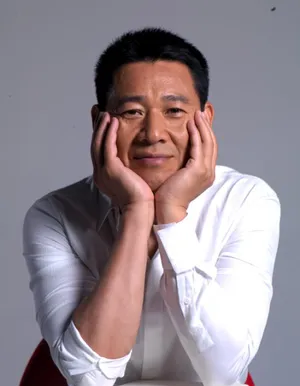 张丰毅图片