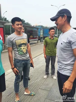 热点-《真正男子汉》袁弘张丰毅与班长战友们北京相聚图片_14