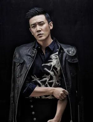 陆毅潮范儿制服写真帅气图片_2