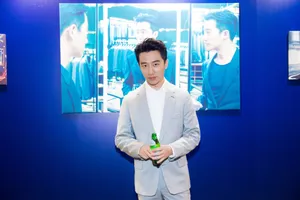 黄轩图片：黄轩代言圣培露帅气图片_12
