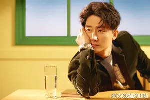 黄轩《时尚COSMO》封面写真图片_2
