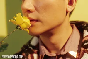黄轩《时尚COSMO》封面写真图片_8