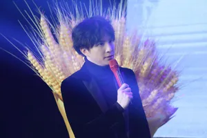 薛之谦新专辑《渡》发布会现场图片_6