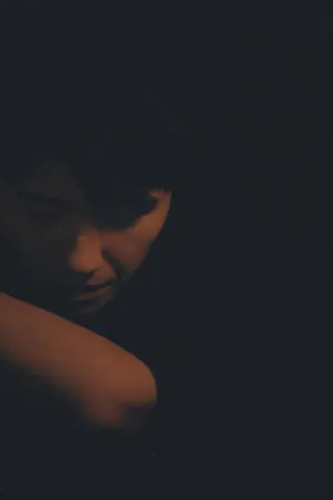 刘昊然深夜黑色系晚安美图写真图片_4