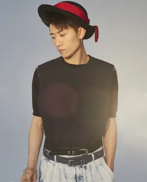 张一山时尚帅气杂志大片写真图片_4
