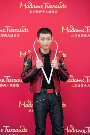 90后演员张一山入驻北京杜莎夫人蜡像馆高清图片