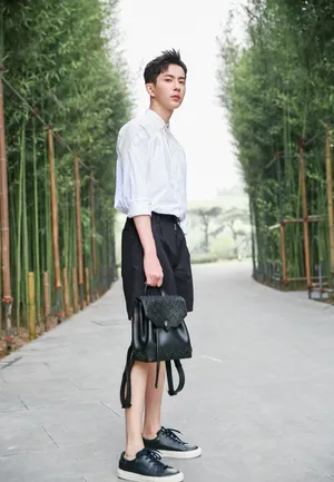 于朦胧温柔暖男风写真高清图片