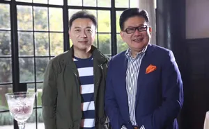 张晞临被采访图片