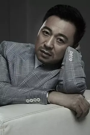 张晞临优雅绅士写真图片_5