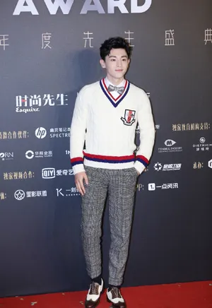 邓伦颁奖典礼帅气写真图片_5