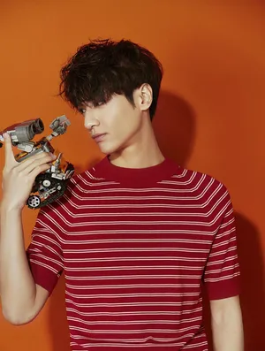 罗云熙时尚潮流杂志写真图片_5