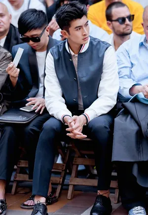 张云龙帅气写真图片_3