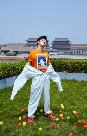 刘芮麟阳光帅气时尚写真大片
