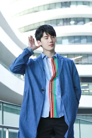 刘芮麟时尚帅气高清图片_5