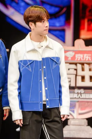 王嘉尔《王者出击》鲁班七号高清图片_1