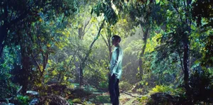 王嘉尔新歌《OKAY》MV帅气高清图片_5