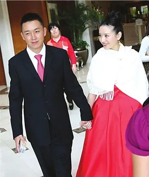 潘粤明董洁尚被曝未离婚七年情路大盘点_25