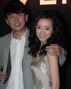 潘粤明董洁尚被曝未离婚七年情路大盘点_35