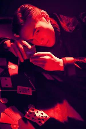 张彬彬超帅养眼光影时尚大片_3