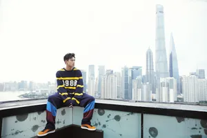 李现休闲时尚街头风写真图片_7