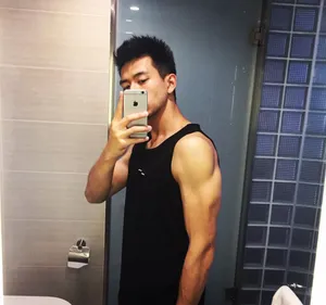 小河神李现阳刚帅气肌肉写真_1