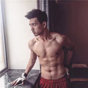 小河神李现阳刚帅气肌肉写真_2