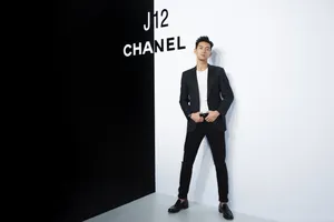 李现黑色西装绅士魅力图片_2