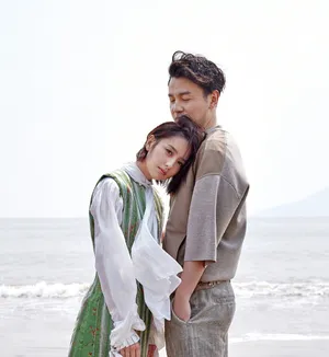 佟丽娅雷佳音海边时尚大片写真图片_3