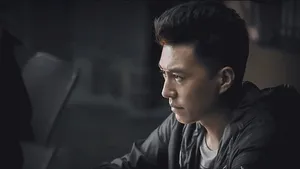 靳东《守卫者-浮出水面》剧照图片