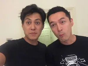 胡歌靳东搞怪九连拍自拍图片_3