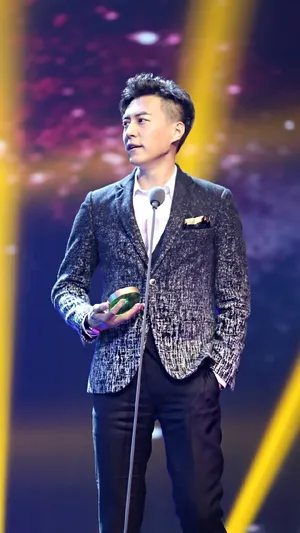 靳东高清活动现场图片_4