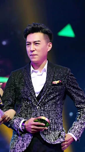 靳东高清活动现场图片_6