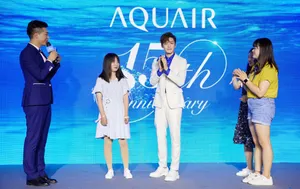 水之密语品牌大使侯明昊帅气活动照图片_2