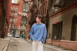 侯明昊少年时尚街拍图片_3