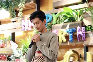 乔振宇帅气暖男风生日会图片_4