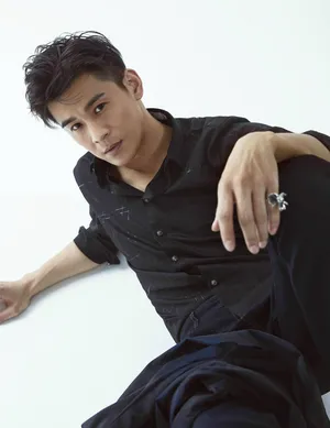 人气男神乔振宇帅气杂志写真高清图片_2