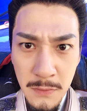 张陆自拍剧照图片