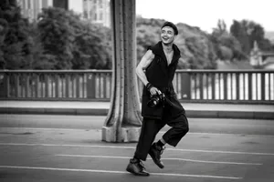 杨烁魅力型男街拍图片