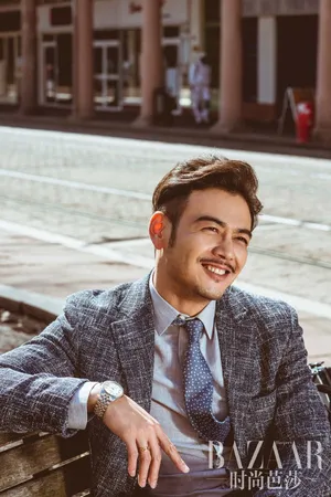 杨烁《时尚芭莎》图片：漫步早苏黎世的魅力男神