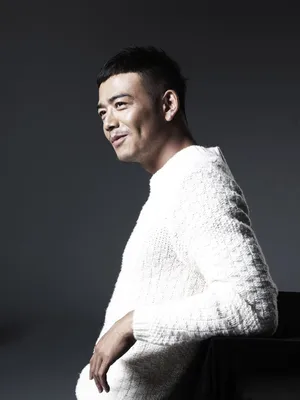 杨烁黑白写真图片