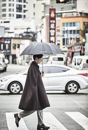 罗晋英伦风帅气黑白街拍高清图片_7