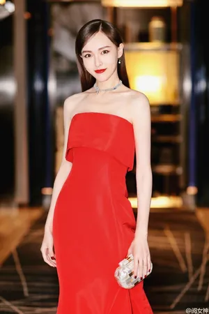 罗晋唐嫣公开恋情后甜蜜合体亮相太完美了_2