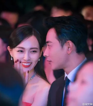 罗晋唐嫣公开恋情后甜蜜合体亮相太完美了_8
