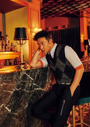 罗晋帅气时尚写真图片：独特的男人味与男人魅力_2
