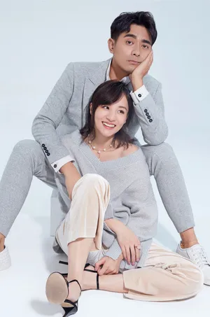 陈龙章龄之甜蜜简约情人节写真图片_2