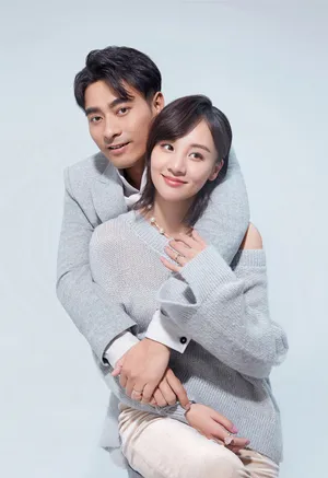 陈龙章龄之甜蜜简约情人节写真图片_3
