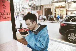 陈龙章龄之香港街头文艺写真大片_3