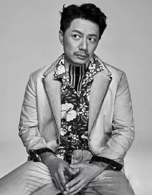 段奕宏帅气型男黑白大片写真图片_5